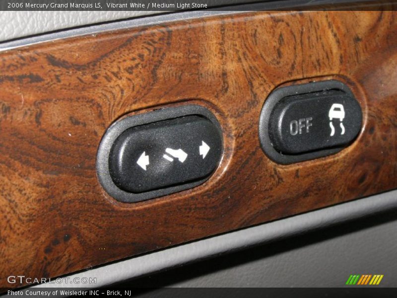 Vibrant White / Medium Light Stone 2006 Mercury Grand Marquis LS