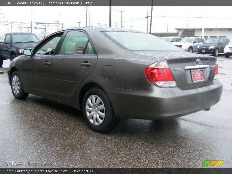 Phantom Gray Pearl / Gray 2005 Toyota Camry LE