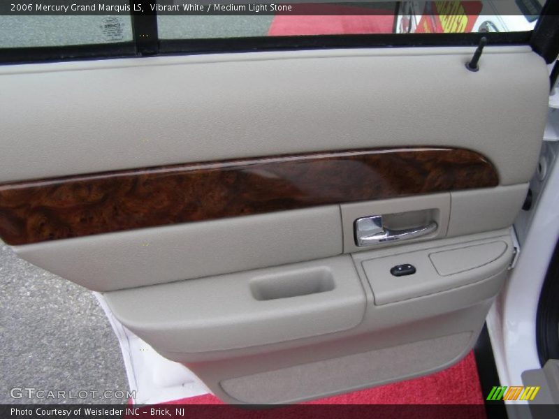 Vibrant White / Medium Light Stone 2006 Mercury Grand Marquis LS