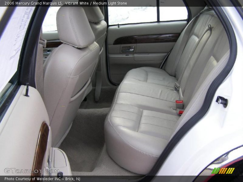 Vibrant White / Medium Light Stone 2006 Mercury Grand Marquis LS