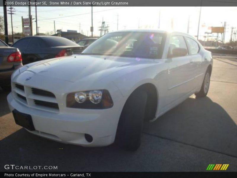 Stone White / Dark Slate Gray/Light Graystone 2006 Dodge Charger SE
