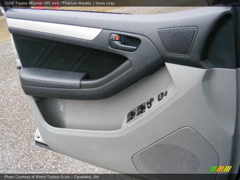 Titanium Metallic / Stone Gray 2006 Toyota 4Runner SR5 4x4