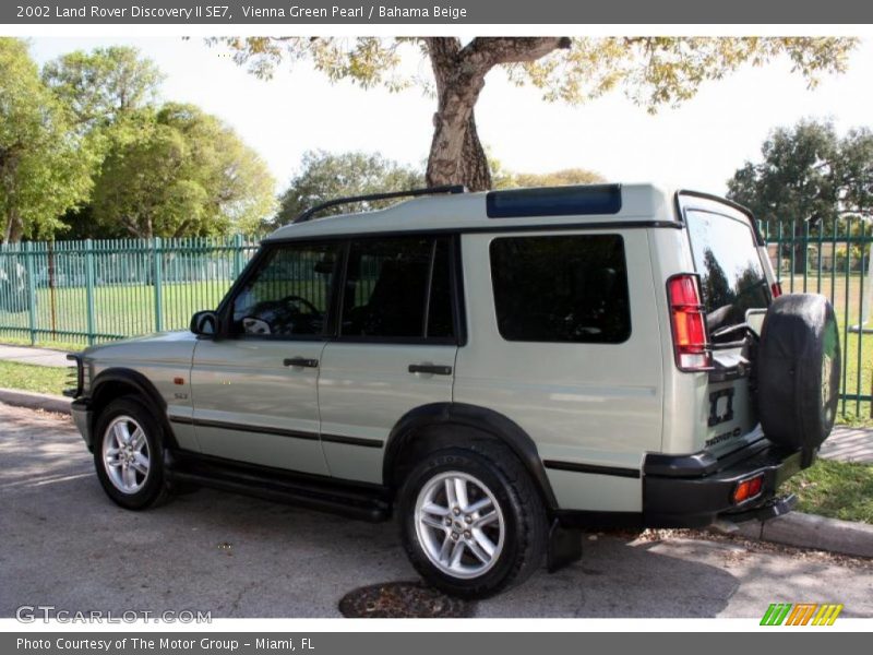 Vienna Green Pearl / Bahama Beige 2002 Land Rover Discovery II SE7