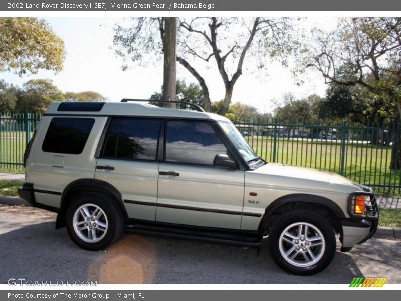 Vienna Green Pearl / Bahama Beige 2002 Land Rover Discovery II SE7