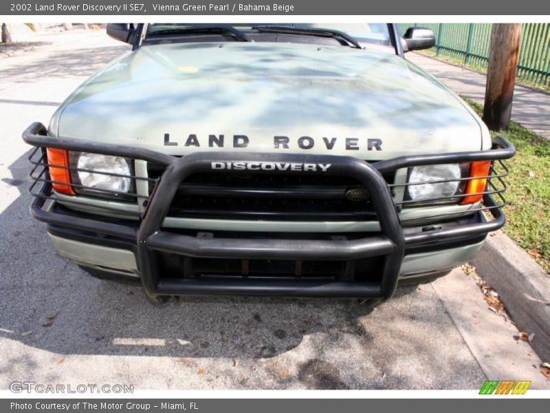 Vienna Green Pearl / Bahama Beige 2002 Land Rover Discovery II SE7