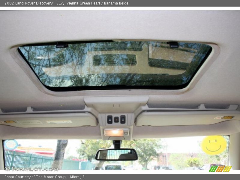 Vienna Green Pearl / Bahama Beige 2002 Land Rover Discovery II SE7