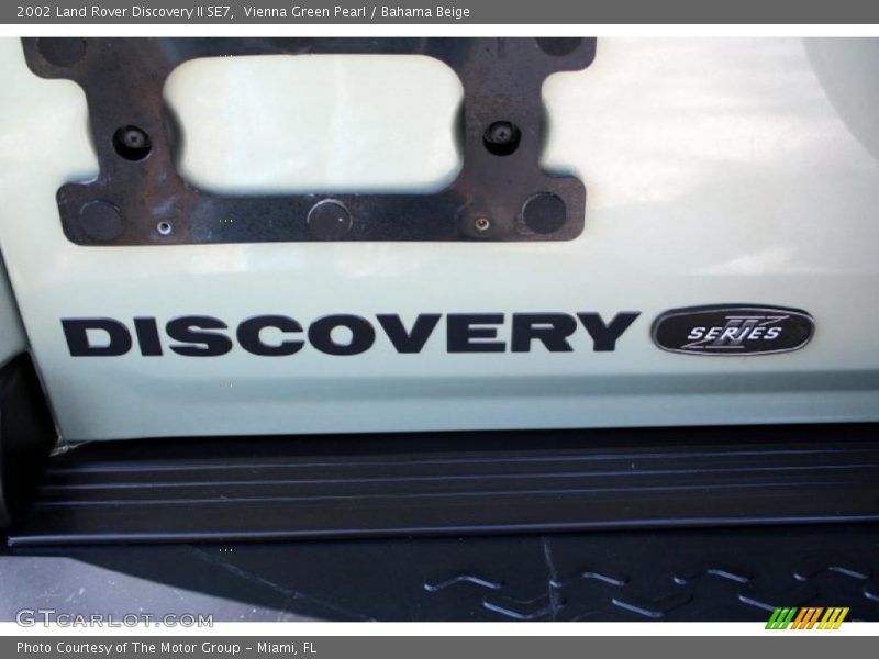 Vienna Green Pearl / Bahama Beige 2002 Land Rover Discovery II SE7
