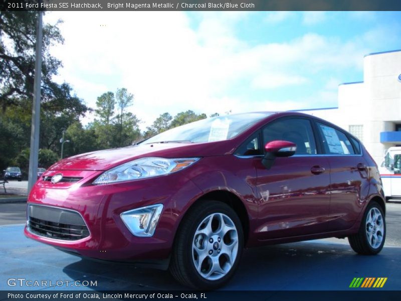 Bright Magenta Metallic / Charcoal Black/Blue Cloth 2011 Ford Fiesta SES Hatchback