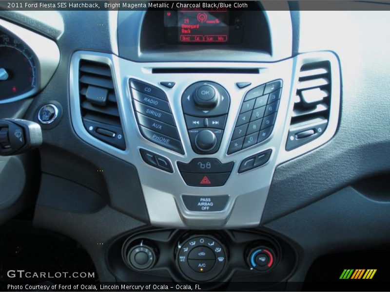Controls of 2011 Fiesta SES Hatchback