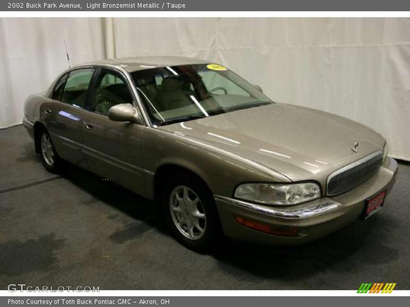 Light Bronzemist Metallic / Taupe 2002 Buick Park Avenue