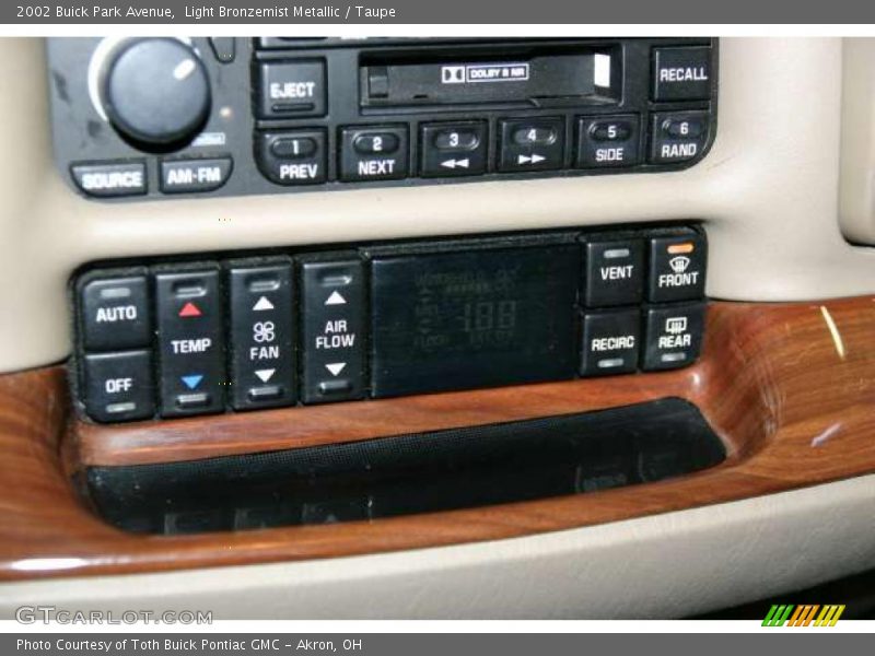 Light Bronzemist Metallic / Taupe 2002 Buick Park Avenue