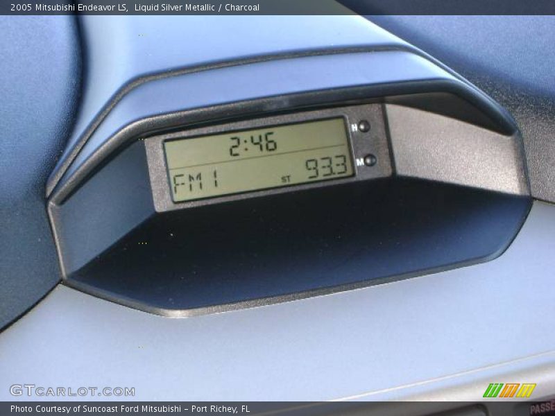 Liquid Silver Metallic / Charcoal 2005 Mitsubishi Endeavor LS