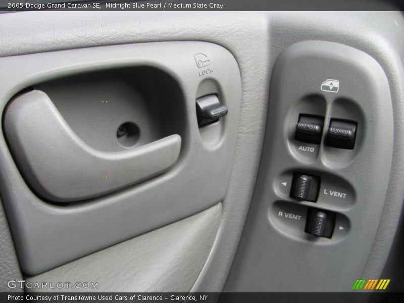 Midnight Blue Pearl / Medium Slate Gray 2005 Dodge Grand Caravan SE