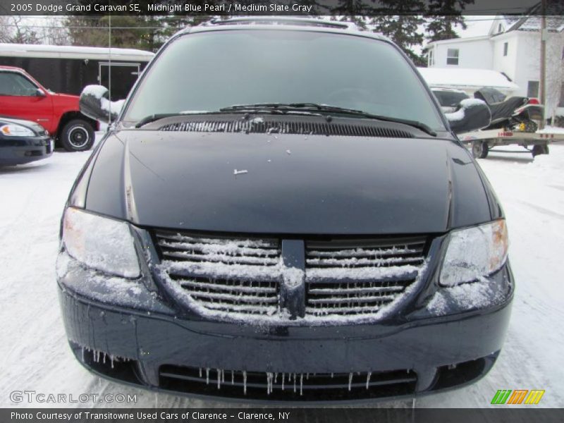Midnight Blue Pearl / Medium Slate Gray 2005 Dodge Grand Caravan SE