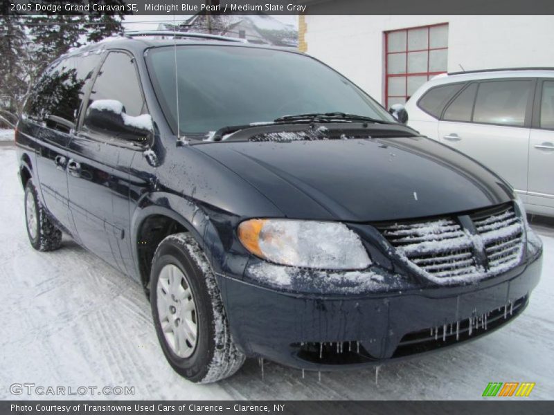Midnight Blue Pearl / Medium Slate Gray 2005 Dodge Grand Caravan SE