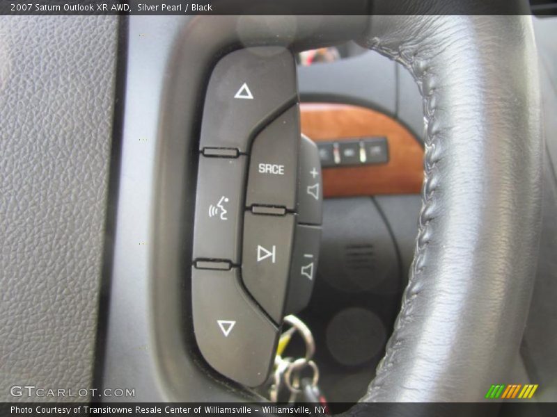Controls of 2007 Outlook XR AWD