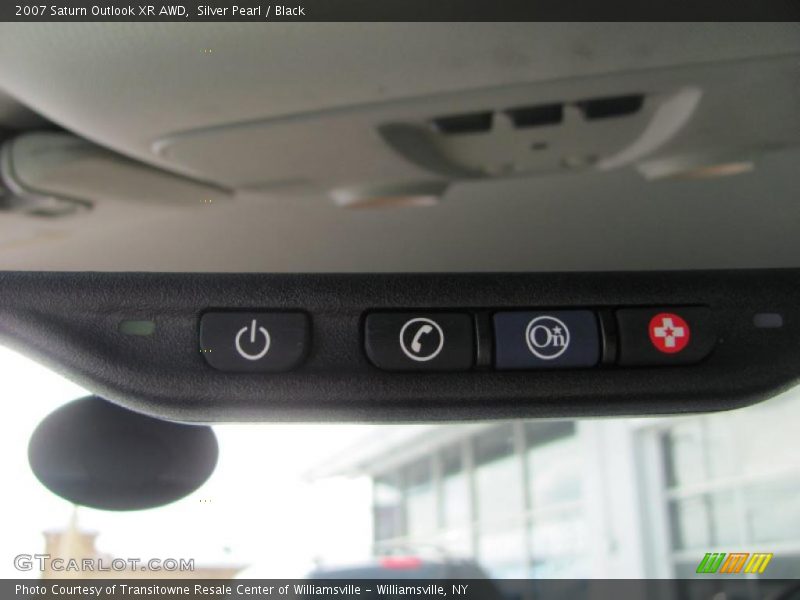 Silver Pearl / Black 2007 Saturn Outlook XR AWD
