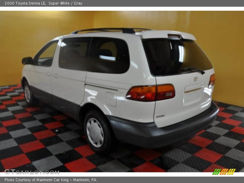 Super White / Gray 2000 Toyota Sienna LE