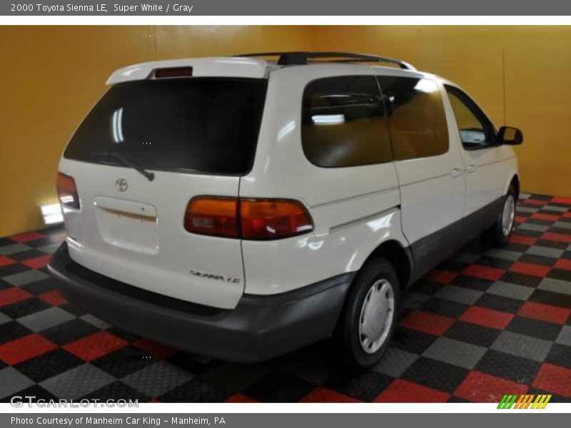 Super White / Gray 2000 Toyota Sienna LE