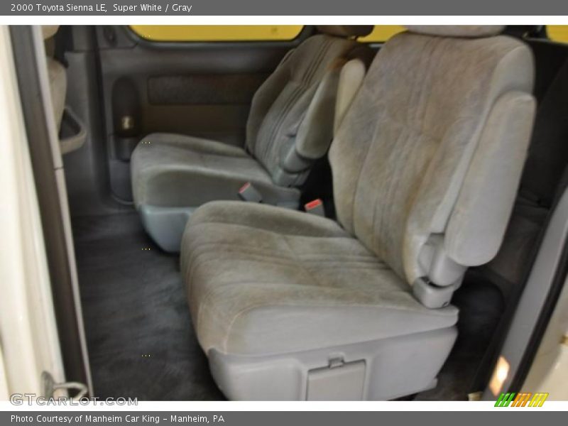 Super White / Gray 2000 Toyota Sienna LE
