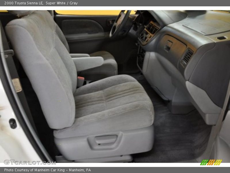 Super White / Gray 2000 Toyota Sienna LE