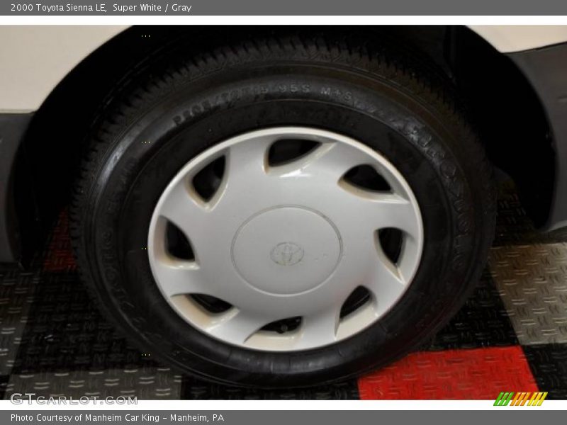 Super White / Gray 2000 Toyota Sienna LE