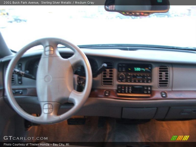 Sterling Silver Metallic / Medium Gray 2001 Buick Park Avenue