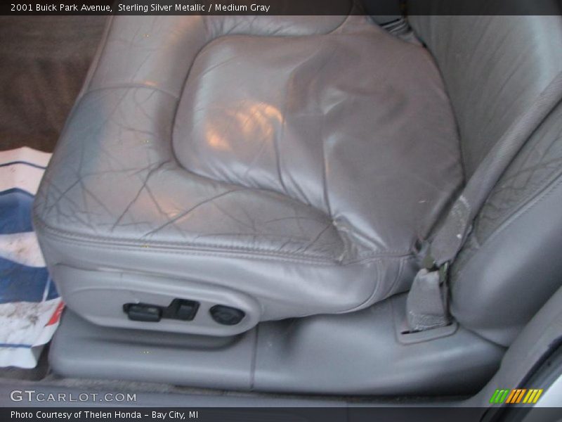 Sterling Silver Metallic / Medium Gray 2001 Buick Park Avenue