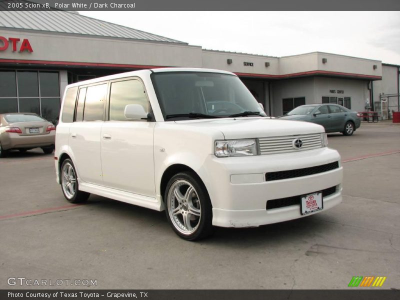 Polar White / Dark Charcoal 2005 Scion xB