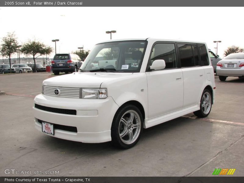 Polar White / Dark Charcoal 2005 Scion xB