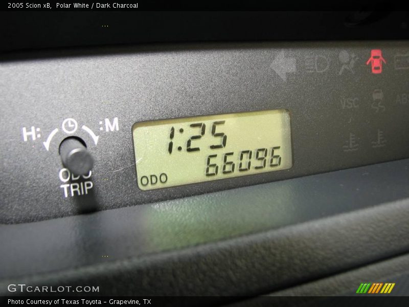 Polar White / Dark Charcoal 2005 Scion xB