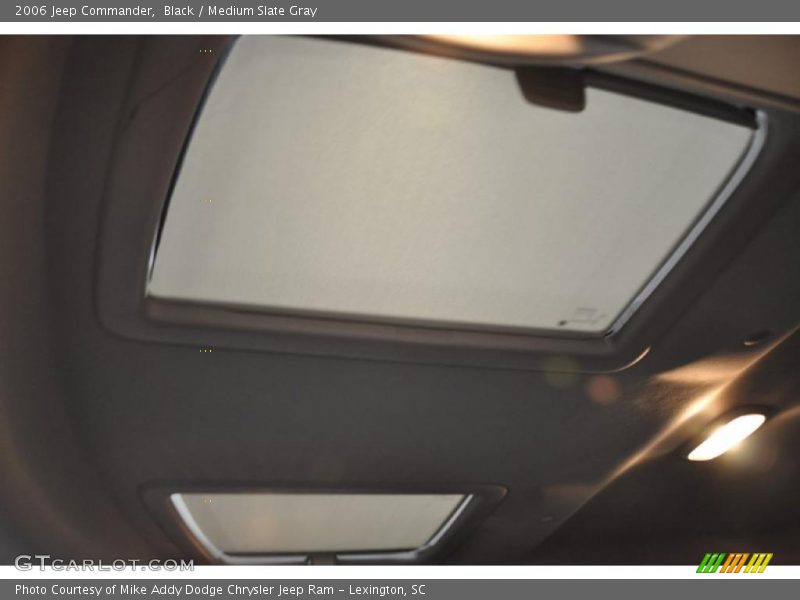 Black / Medium Slate Gray 2006 Jeep Commander