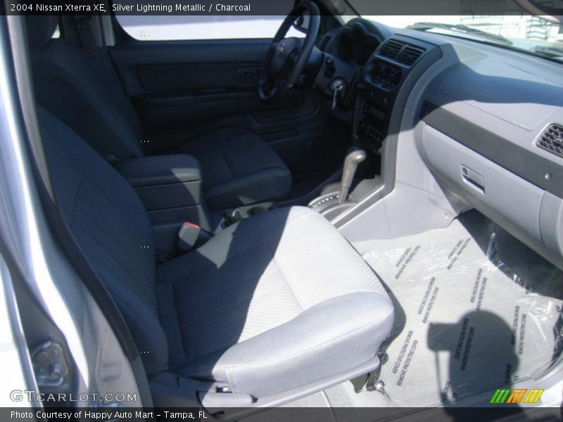 Silver Lightning Metallic / Charcoal 2004 Nissan Xterra XE