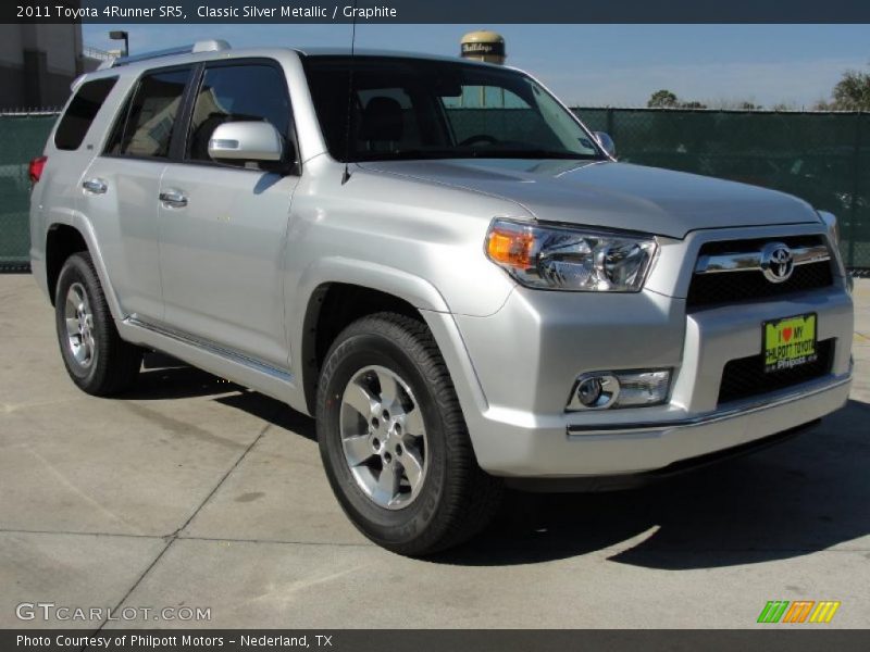 Front 3/4 View of 2011 4Runner SR5