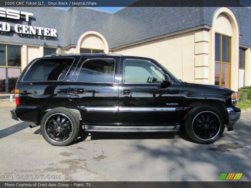 Onyx Black / Neutral/Shale 2006 GMC Yukon SLT
