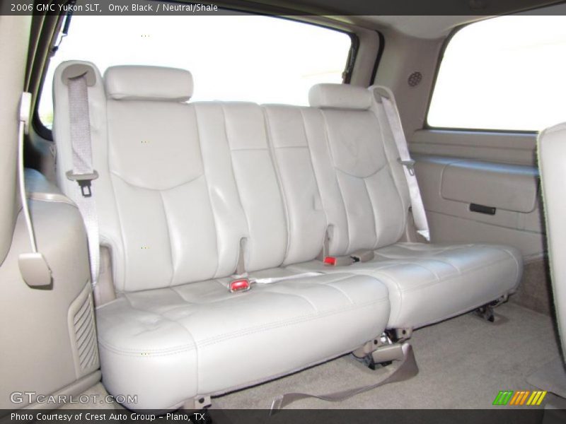 Onyx Black / Neutral/Shale 2006 GMC Yukon SLT