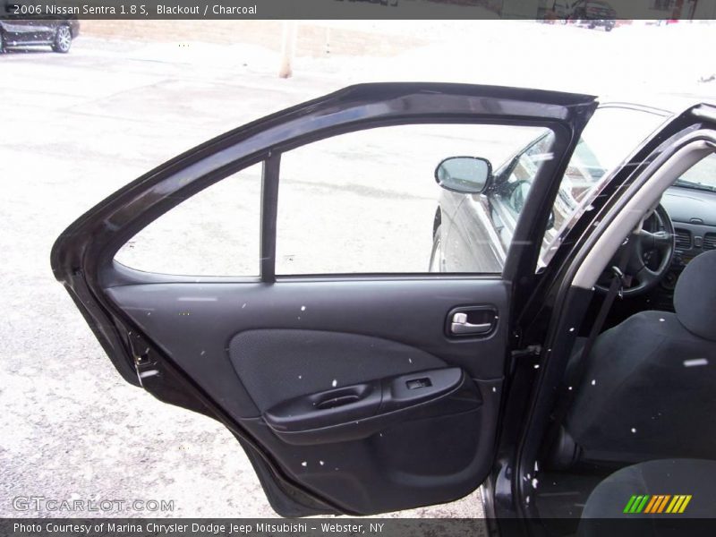 Blackout / Charcoal 2006 Nissan Sentra 1.8 S