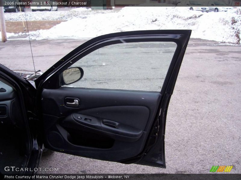 Blackout / Charcoal 2006 Nissan Sentra 1.8 S