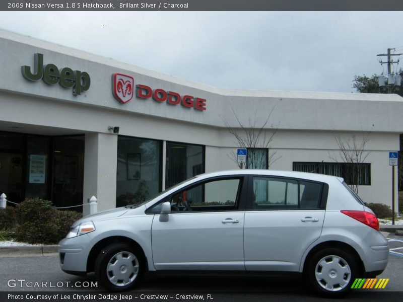 Brillant Silver / Charcoal 2009 Nissan Versa 1.8 S Hatchback