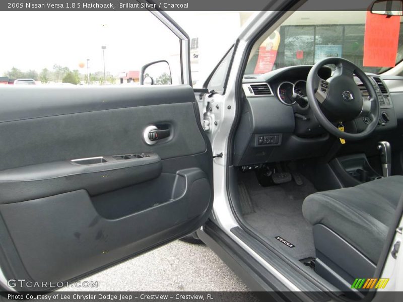Brillant Silver / Charcoal 2009 Nissan Versa 1.8 S Hatchback