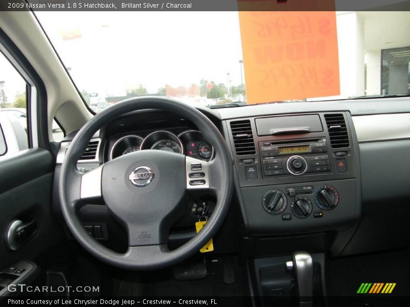 Brillant Silver / Charcoal 2009 Nissan Versa 1.8 S Hatchback