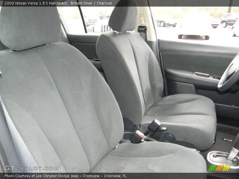 Brillant Silver / Charcoal 2009 Nissan Versa 1.8 S Hatchback