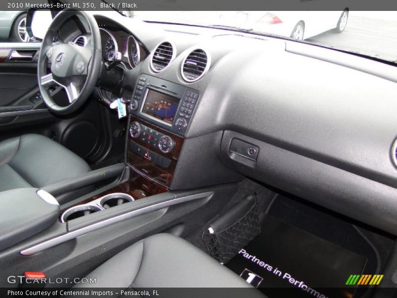 Dashboard of 2010 ML 350