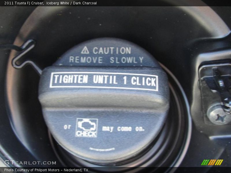 Controls of 2011 FJ Cruiser 