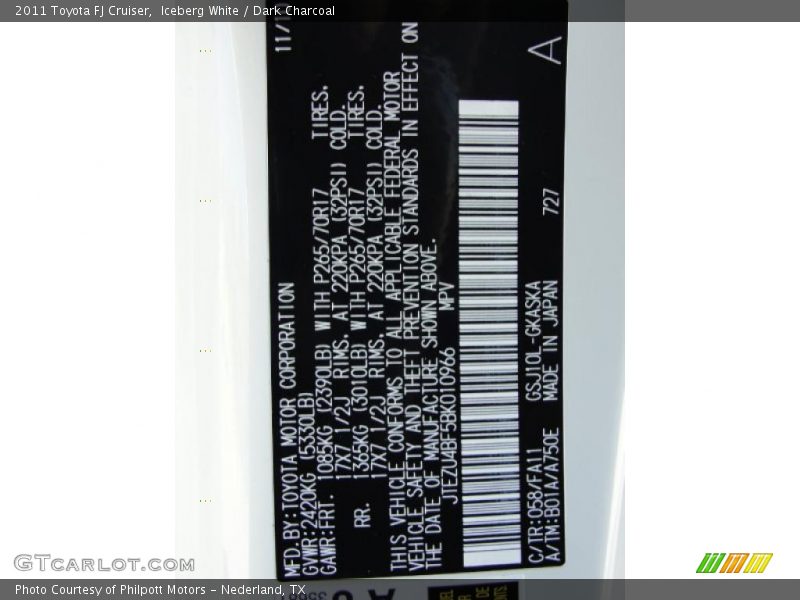 2011 FJ Cruiser  Iceberg White Color Code 058