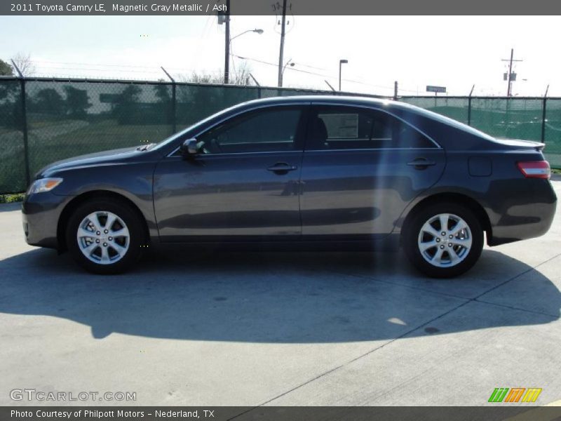 Magnetic Gray Metallic / Ash 2011 Toyota Camry LE