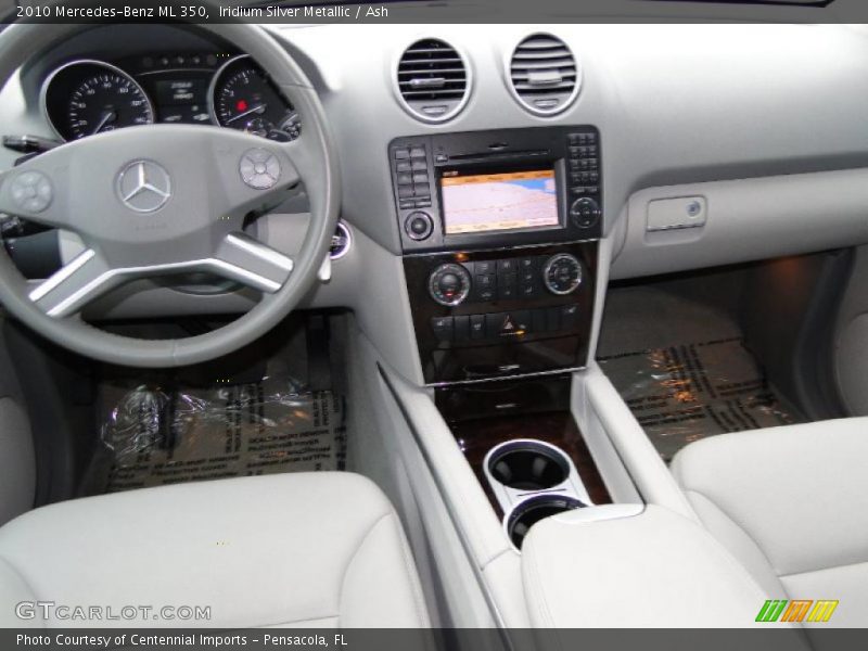 Dashboard of 2010 ML 350