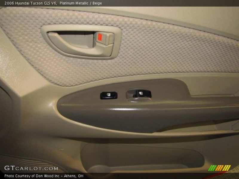 Platinum Metallic / Beige 2006 Hyundai Tucson GLS V6