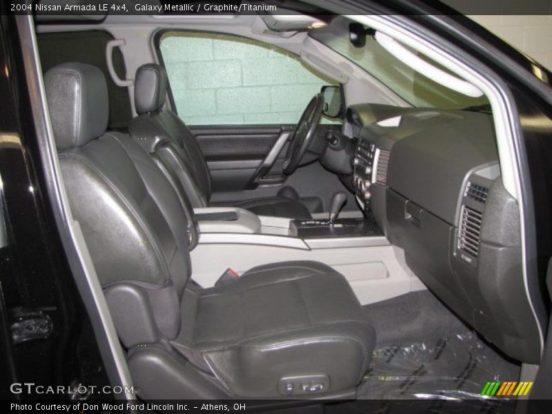 Galaxy Metallic / Graphite/Titanium 2004 Nissan Armada LE 4x4