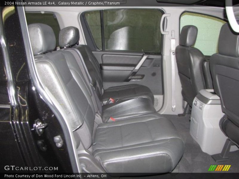 Galaxy Metallic / Graphite/Titanium 2004 Nissan Armada LE 4x4